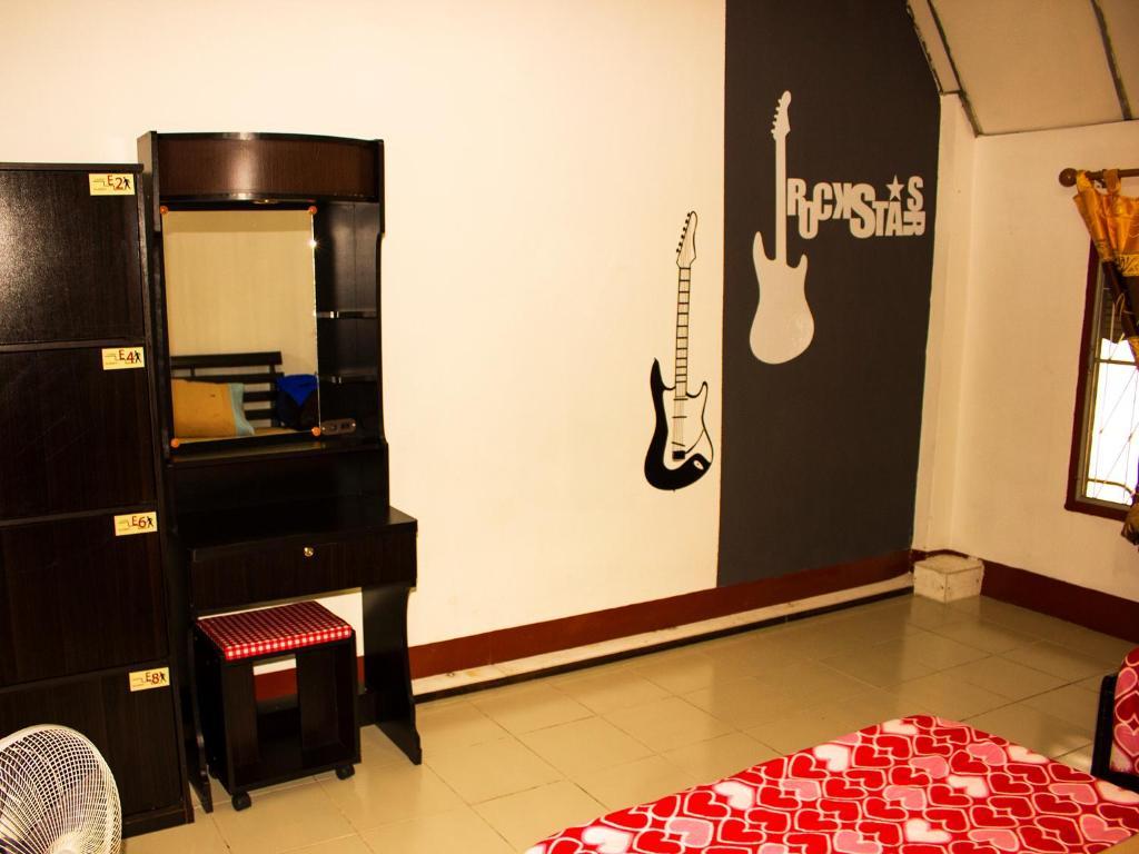 Walkinn Guesthouse 1 Chiang Mai Pokój zdjęcie