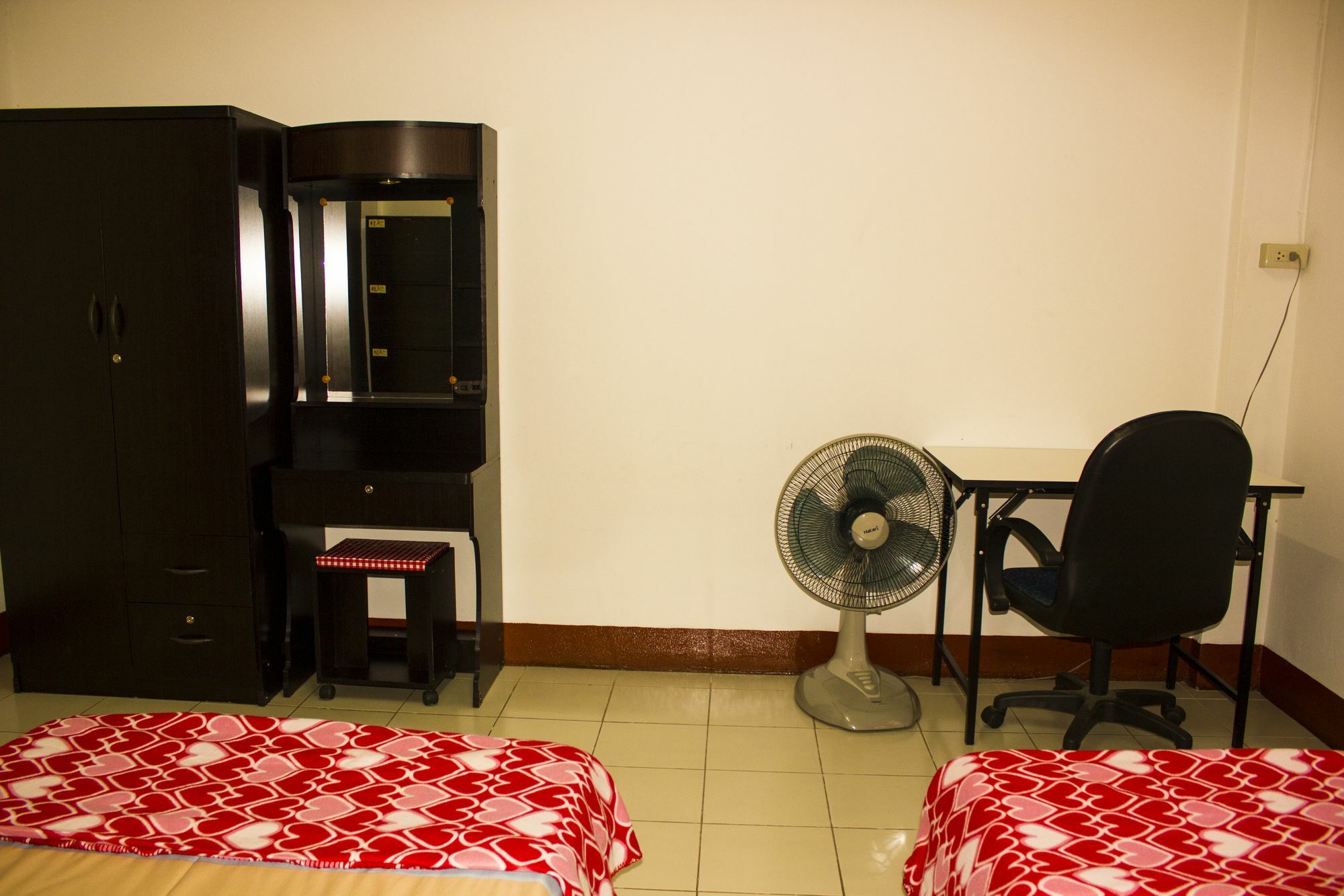 Walkinn Guesthouse 1 Chiang Mai Zewnętrze zdjęcie